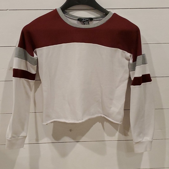 Justify Sweaters - ❤5/$10 Crop Sweater